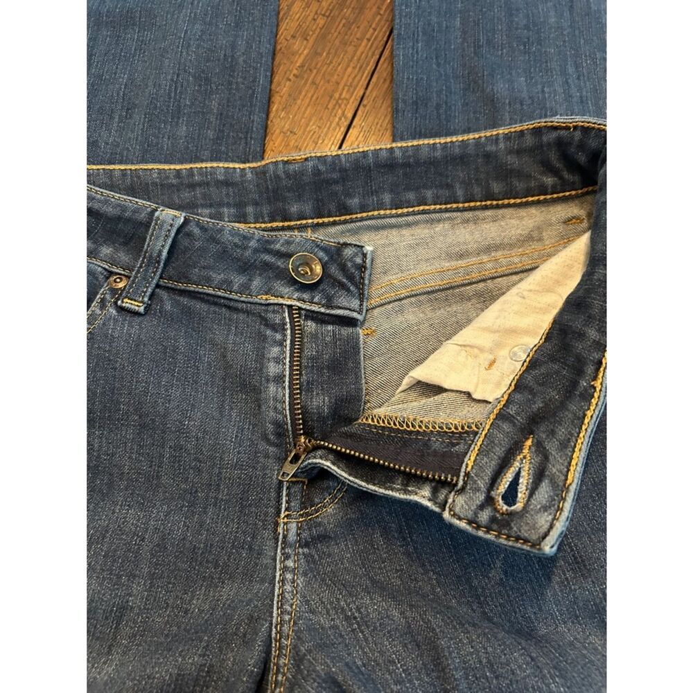 L.L. Bean Mid-Rise Dark Wash Straight-Leg Jeans Sz 2P. EUC - Picture 5 of 9